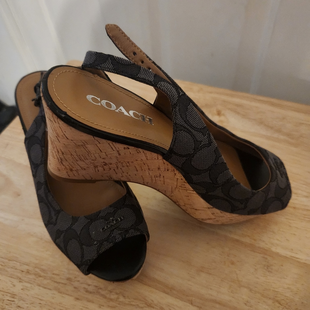 Coach Ferry peek a boo sling back platform Signature Wedge Heel size 8.5 OFFER